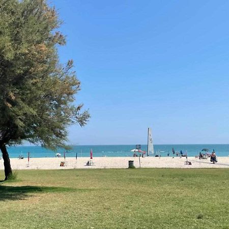 Appartamento Riva Bianca Porto SantʼElpidio Exterior foto